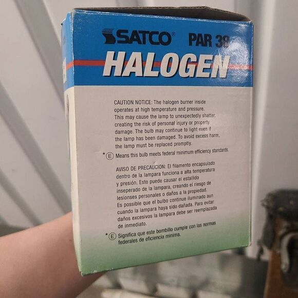 Satco S2220 Satco 45PAR38/HAL/NSP 45 Watt 120 Volt PAR38 Medium Base Narrow Spot - Picture 2 of 3
